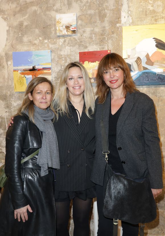 Anne Gravoin, Caroline Faindt et Sandrine Quétier - Vernissage de l'exposition de Caroline Faindt aux Espaces Guiffi à Paris le 20 mars 2025. © ©oadic Guirec/Bestimage