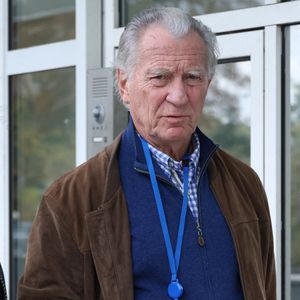 Exclusif - William Leymergie - Arrivées lors de l'enregistrement de l'émission "Vivement Dimanche" (du 16 novembre) à Paris le 22 octobre 2025. © Bestimage