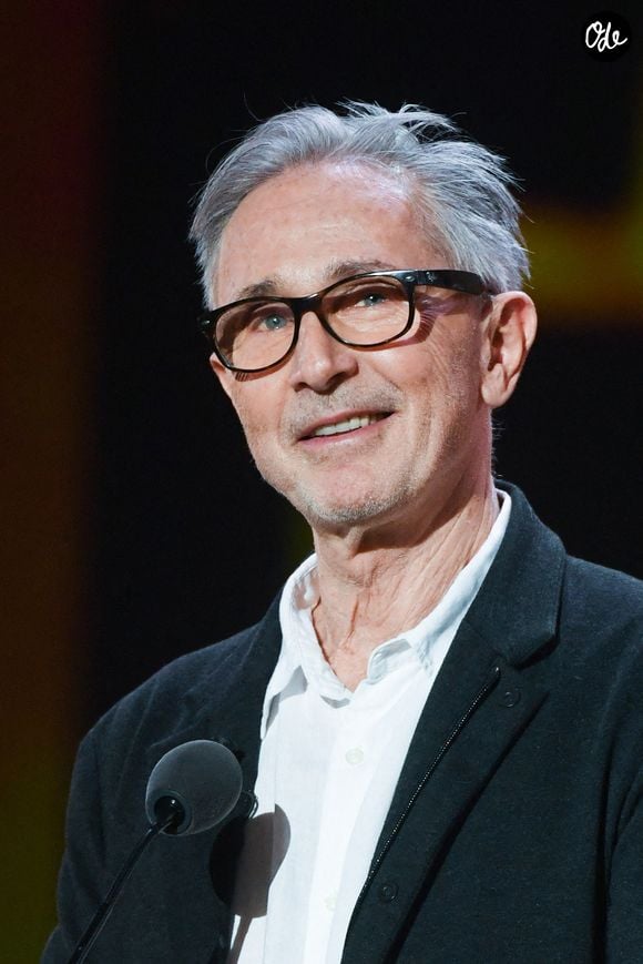Thierry Lhermitte sur scène lors de la 50e cérémonie des César, qui s'est tenue à l'Olympia le 25 février 2025 à Paris, en France. Photo : Aurore Maréchal/ABACAPRESS.COM