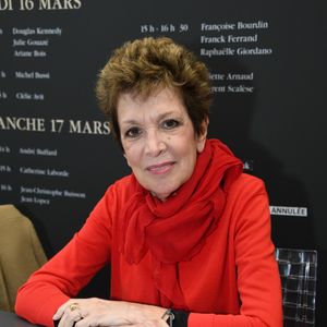 Mais elle le connaissait depuis le début des années 1990
Catherine Laborde - Salon du Livre à la Porte de Versailles de Paris, le 17 mars 2019. © Lionel Urman/Bestimage