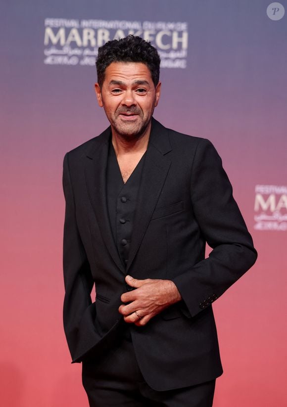 Jamel Debbouze au photocall de la cérémonie d'hommage à Sean Penn lors de la deuxième journée du 21e Festival international du film de Marrakech, le 30 novembre 2024 à Marrakech, Maroc. © Dominique Jacovides/Bestimage