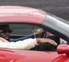 Le chanteur a été interpellé mercredi dernier par les douanes, à la sortie de l'avion, à son arrivée à l'aéroport de Roissy-Charles-de-Gaulle

Show de de Gims lors du 105ème Prix d'Amérique à l'Hippodrome de Vincennes le 25 janvier 2026. © Michael Baucher/PsnewZ/Bestimage