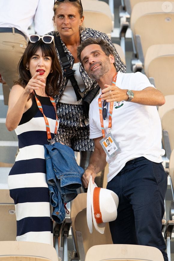 Le couple s'affiche toujours très complice.

Nolwenn Leroy et Arnaud Clement assistent aux Internationaux de France 2024 à Roland Garros le 9 juin 2024 à Paris, France. Photo Laurent Zabulon/ABACAPRESS.COM