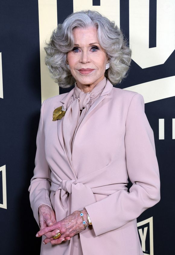 Elle explique avoir retenu la leçon : il ne faut pas attendre

Jane Fonda -  Les célébrités au Gala "Homeboy Industries Lo Maximo Awards And Fundraising" à Los Angeles, le 29 mars 2025. © Photo Broadimage / Bestimage