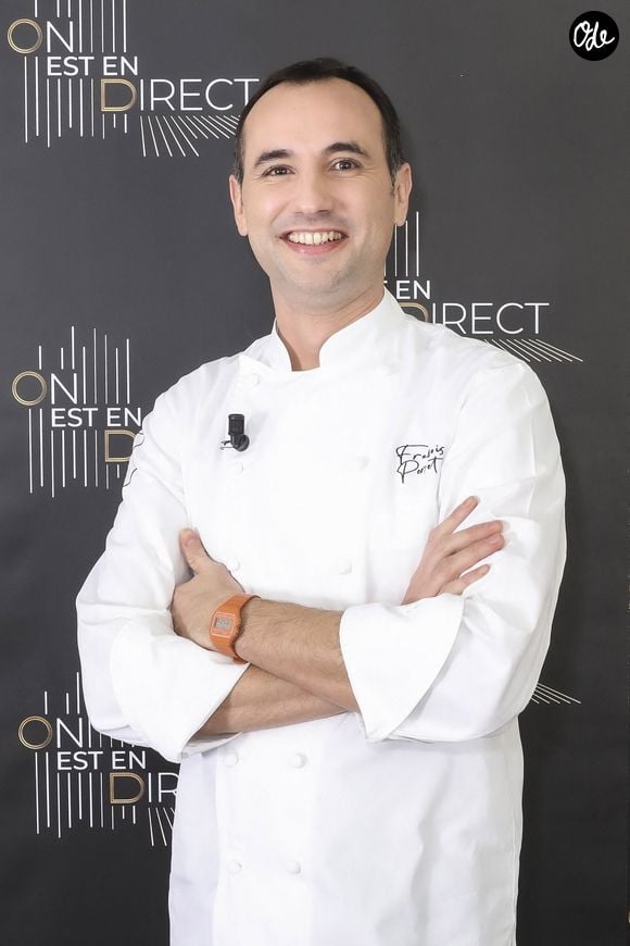 Ancien chef pâtissier du Ritz, François Perret se lance désormais dans une nouvelle aventure avec la publication de Madeleines, un livre paru aux éditions Michel Lafon

Exclusif - François Perret - Backstage - Enregistrement de l'émission "On Est En Direct", présentée par L.Salamé et L.Ruquier, et diffusée en direct le 18 décembre sur France 2
© Jack Tribeca / Bestimage