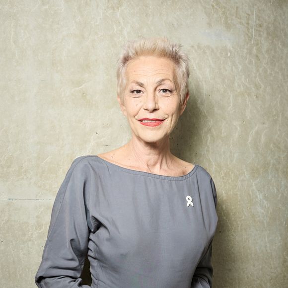 Nubia et Esmeralda ont publié des messages émouvants sur Instagram pour leur mère, Lio.
Exclusif - Lio - Studio - Enregistrement du concert "Nos voix pour toutes", au profit de La fondation des femmes, à l'Adidas Arena à Paris, diffusée sur TMC
© Cyril Moreau-Coadic Guirec / Bestimage