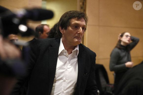 La chambre de l'application des peines a globalement confirmé la décision du tribunal datant de mars, tout en modifiant les horaires "fixés en première instance", a rapporté un porte parole à l'Agence France Presse. 


Pierre Palmade au tribunal de Melun avec ses avocats pour son procès pour blessures involontaires à la suite d'un accident de la route en février 2023 dans lequel sa voiture a percuté un autre véhicule à Melun. Le 20 novembre 2024. © Christophe Clovis / Bestimage