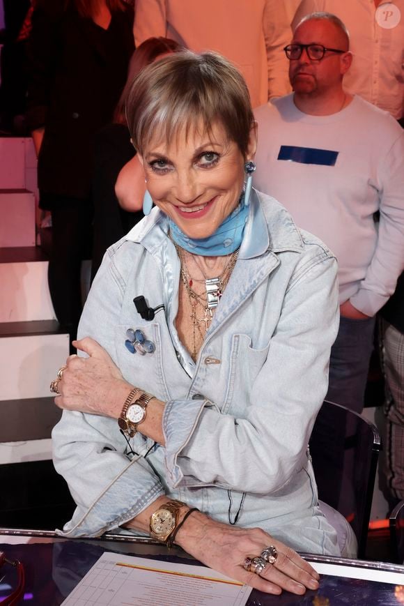 Exclusif - Isabelle Morini-Bosc, sur le plateau de l’émission « TPMP » présentée par C.Hanouna et diffusée en direct sur Youtube et sur toutes les box (SFR, FREE, Bouygues, MyCanal etc), Paris, France, le 24 mars 2025. © Jack Tribeca / Bestimage