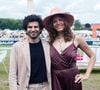 Elle compte désormais se rattraper avec son petit-fils Léon, déjà mordu d'équitation.

Vanille Clerc (fille de Julien Clerc et de Virginie Coupérie-Eiffel) et son compagnon - People au prix de Diane à l'hippodrome de Chantilly, France, le 16 juin 2024. © Christophe Clovis / Bestimage