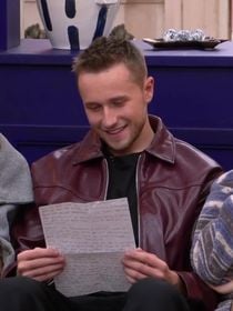 Star Academy 2025 : "Enfin le couple est révélé !", la lettre de départ de Léane pour Théo L fait réagir les élèves