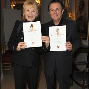 Maaike Jansen et Roland Giraud lors du déjeuner des nommés des Molières à Paris

©COADIC GUIREC / BESTIMAGE