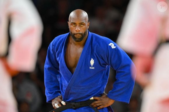 Ce vendredi 3 janvier, Teddy Riner a annoncé sur Instagram avoir été opéré avec succès du coude droit...

Teddy Riner (bleu) de l'équipe de France participe à l'épreuve des +90kg lors de la finale mixte par équipe de judo, le huitième jour des Jeux Olympiques Paris 2024, au Champs-de-Mars Arena, le 3 août 2024 à Paris, France. Photo par Laurent Zabulon/ABACAPRESS.COM