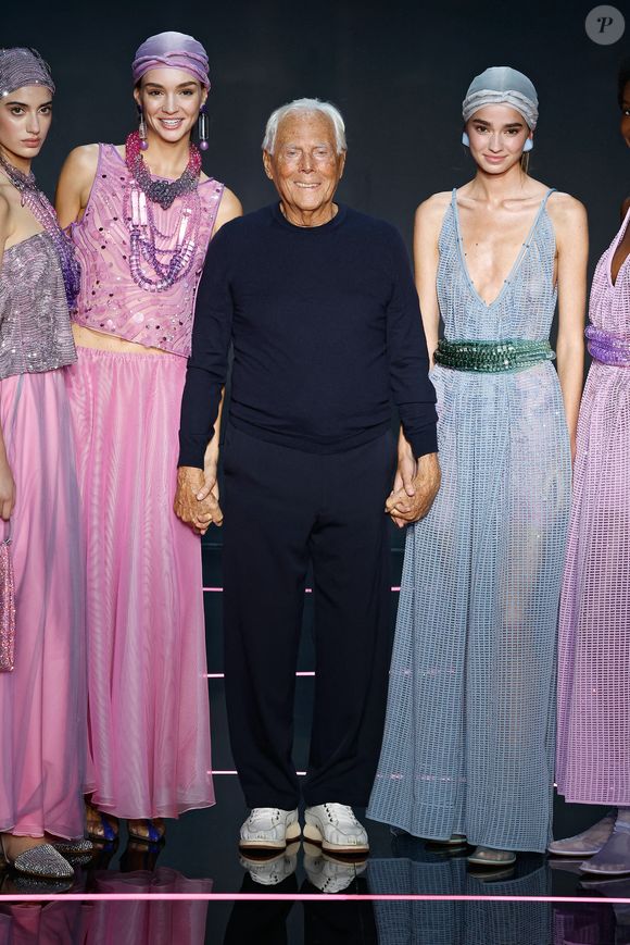 Le styliste Giorgio Armani - Défilé de mode printemps-été 2024 "Emporio Armani" lors de la fashion week de Milan. Le 21 septembre 2023 © Agence / Bestimage