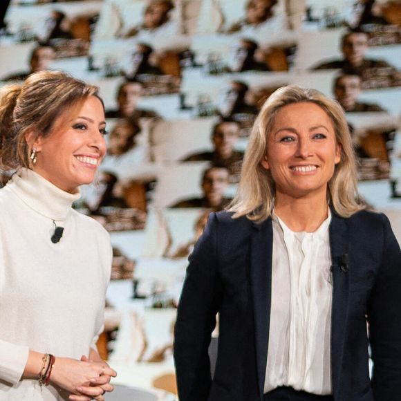 La journaliste de 46 ans succédait ainsi à Anne-Sophie Lapix à ce poste très prisé des journalistes...

Lea Salame et Anne-Sophie Lapix avant le début de l'émission politique 'Elysee 2022' sur la chaîne de télévision française France 2, à Saint-Denis, près de Paris, le 10 février 2022. Photo par Eliot Blondet/Abaca