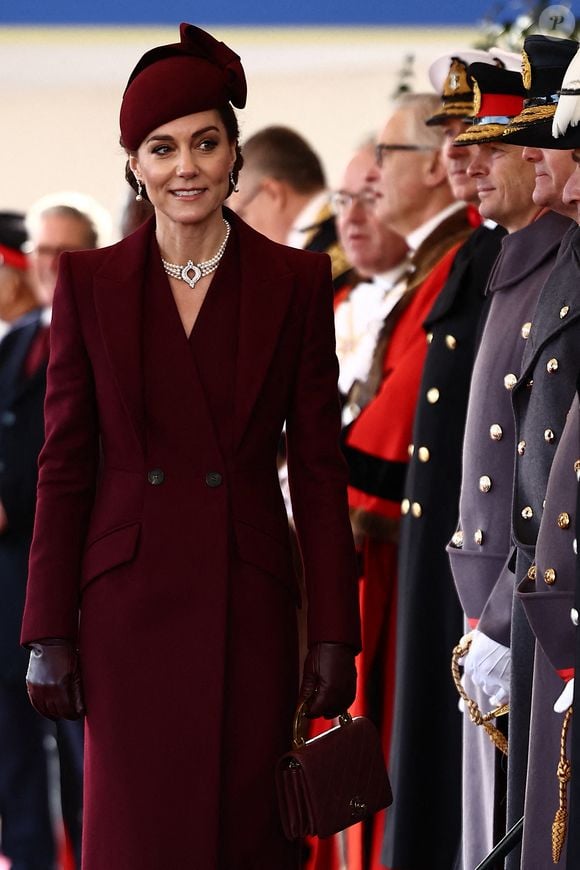 La princesse de Galles enchaîne les sorties publiques. 

La princesse de Galles avant la cérémonie d'accueil de l'émir du Qatar Cheikh Tamim bin Hamad Al Thani et de son épouse Cheikha Jawaher à Horse Guards Parade, Londres, lors de la visite d'État au Royaume-Uni de l'émir du Qatar et de la première de ses trois épouses. Londres, Royaume-Uni, mardi 3 décembre 2024. Photo by Henry Nicholls/PA Wire/ABACAPRESS.COM