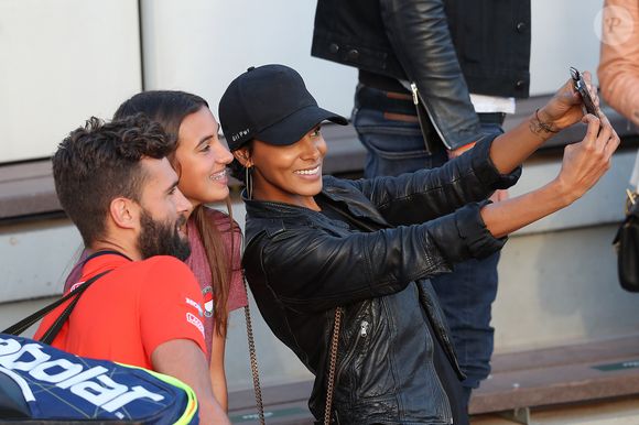 La chanteuse Shy'm est venue soutenir son compagnon Benoît Paire lors des internationaux de tennis de Roland Garros à Paris le 4 juin 2017. © Dominique Jacovides-Cyril Moreau/Bestimage