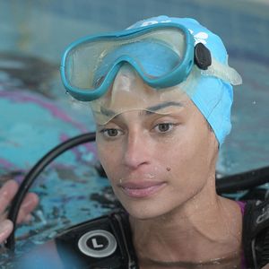 Exclusif - Tatiana Silva et Camille Lacourt participent au Défi de l'Eau au profit de l'Unicef à la Piscine de Vanves le 15 octobre 2022. © Giancarlo Gorassini / Bestimage