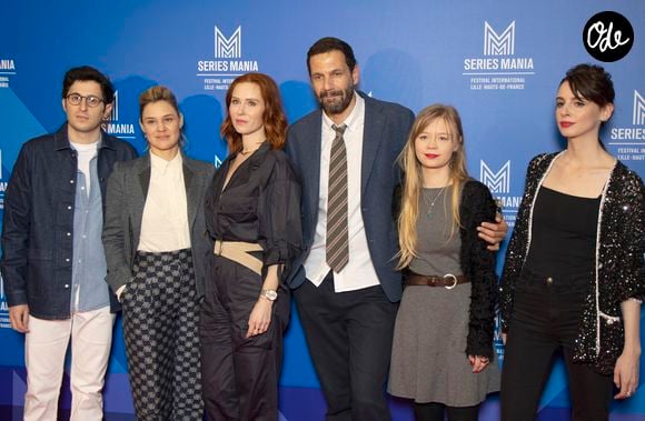 Le jeudi 6 août 2027, sur son compte Instagram, Cypriane Gardin a publié une vidéo alarmante...

Cypriane Gardin entourée d'une partie du casting de "HPI" en mars 2023, lors du Festival Séries Mania à Lille : Marie Denarnaud, Audrey Fleurot, Mehdi Nebbou, Bérangère McNeese.