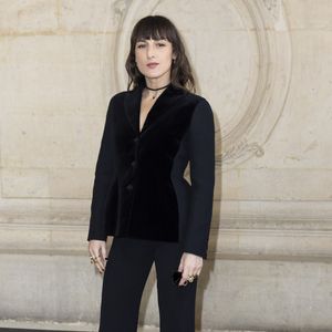 Juliette Armanet au photocall du défilé Dior Haute Couture Printemps/Été 2024 dans le cadre de la Fashion Week de Paris (PFW), au musée Rodin à Paris, France, le 22 janvier 2024. © Olivier Borde/Bestimage