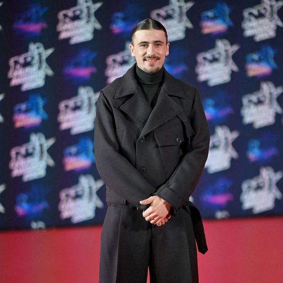 Le lauréat de la Star Academy 2023, Pierre Garnier, assiste au photocall de la 27e édition des NRJ Music Awards le 31 octobre 2025 à Cannes, France.  
Photo par Franck Castel/ABACAPRESS.COM