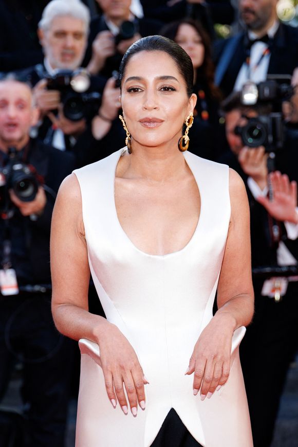Leïla Bekhti - Montée des marches du film " La vie d'une femme " lors du 79ème Festival International du Film de Cannes, le 13 mai 2026. © Jacovides-Moreau / Bestimage