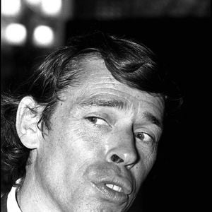 Jacques Brel, célèbre chanteur, aurait célébré aujourd'hui ses 96 ans. 

Jacques Brel au Festival de Cannes.
 ©ANGELI-RINDOFF / BESTIMAGE