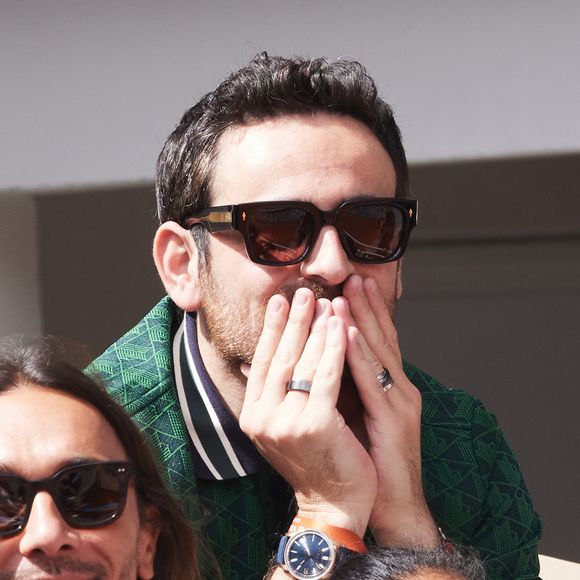 Il a commenté la publication sur Instagram annonçant la grande nouvelle !

Camille Combal dans les tribunes des Internationaux de France de tennis de Roland Garros 2024 à Paris. Le 5 juin 2024
© Moreau-Jacovides / Bestimage