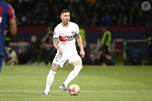 Lucas Hernandez lors du quart de final retour de la Ligue des Champions opposant le FC Barcelona au Paris Saint Germain le 16 avril 2024 au Estadi Olimpic Lluis Companys a Barcelone, Espagne.