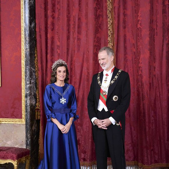Le roi Felipe VI d'Espagne et la reine Letizia lors de la cérémonie d'accueil du sultan d'Oman Haïtham ben Tariq à Madrid le 4 novembre 2025. Photo par Cordon / Bestimage