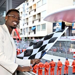 Alexandre Grimaldi, le fils du prince de Monaco et de N.Costes, avec Paul Pogba et sa femme Maria Zulay Pogba lors du 15ème Grand Prix de Monaco Historique, le 26 avril 2026. 

© Bruno Bebert / Bestimage