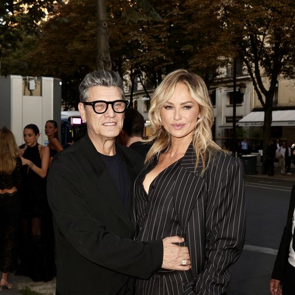 Marc Lavoine et sa compagne Adriana Karembeu arrivant au "Concerto pour la Paix" organisé par Omar Harfouch au Théâtre des Champs Élysées à Paris, France, le 18 Septembre 2024. 

© Perusseau / Tribeca / Bestimage