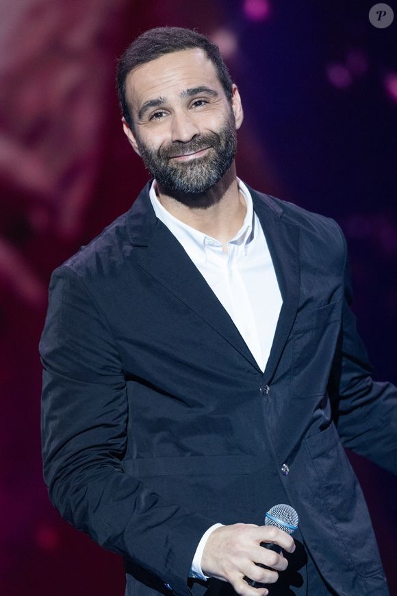 Exclusif - Ycare pour les surprises de J.PCastaldi, C.Lara et F.X.Demaison lors de l'enregistrement de l'émission "La Boîte à secrets", présentée par F.Bollaert et diffusée le 9 janvier 2026 sur France 3, dans les studios du Lendit à Saint-Denis, France, le 2 décembre 2025. © Cyril Moreau/Bestimage