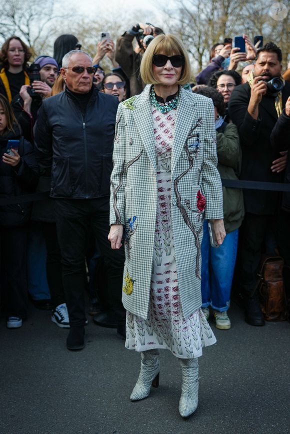 Anna Wintour au Tod’s fashion show pendant la Fashion Week de Milan le 28 février 2025 © Lucia Sabatelli/Bestimage