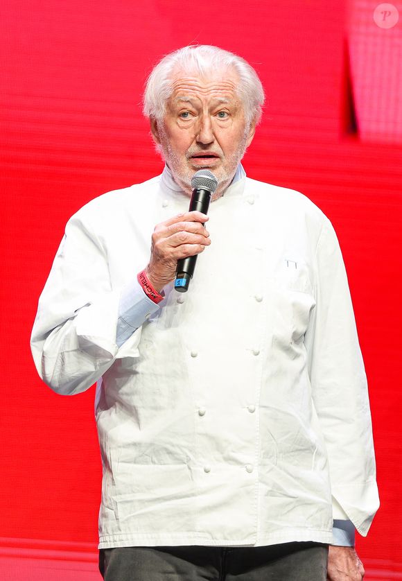Pierre Gagnaire (sacré Chef Mentor) lors de la cérémonie de remise des étoiles Michelin au Grimaldi Forum de Monaco, le 16 mars 2026. 1 étoile, 7 nouveaux 2 étoiles et 1 nouveau 3 étoiles pour l'édition 2026. Claudia Albuquerque/Bestimage