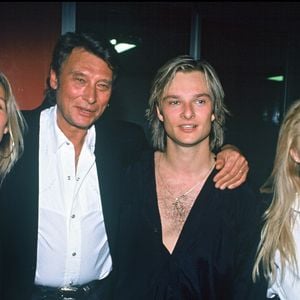 ARCHIVES - Estelle Lefébure, Johnny Hallyday, david Hallyday et Sylvie Vartan le soir de la première tournée du chanteur en 1991 © Frederic Herve / Bestimage