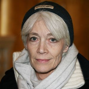 Françoise Hardy assiste à une conférence de presse sur le projet de loi 'Création et internet' au Théâtre de l'Odéon à Paris, France, le 30 mars 2009. Photo by Denis Guignebourg/ABACAPRESS.COM