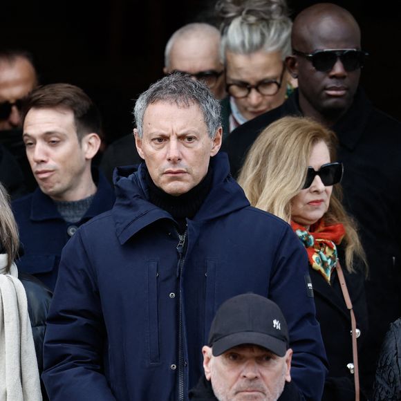 Marc-Olivier Fogiel, Valérie Trierweiler, Annie Lemoine, Laurent Baffie, Richard Orlinski - Sorties des obsèques d'Isabelle Mergault à la Coupole du Père-Lachaise à Paris le 30 mars 2026. © Cyril Moreau - Dominique Jacovides / Bestimage