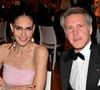 Cette séparation intervient alors que le prince partage désormais la vie de l'ex-mannequin mexicain Adriana Abascal. Cette dernière a confirmé leur bonheur mutuel.

Le prince Emmanuel-Philibert de Savoie et sa compagne Adriana Abascal lors du dîner de gala de l'association de l'Ordre des Saints-Maurice-et-Lazare au Yacht Club de Monaco le 26 novembre 2025.

© Bruno Bebert / Bestimage
