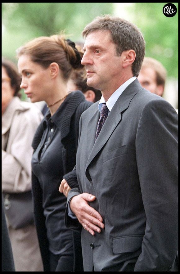 Aujourd'hui, les deux artistes ont chacun refait leur vie et conservent d'excellents rapports.

Emmanuelle Béart et Daniel Auteuil - Archives
AGENCE / BESTIMAGE