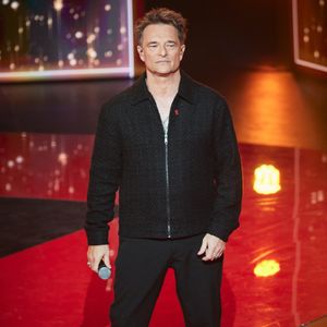 David Hallyday lors de l'enregistrement de l'émission "Les stars s'unissent pour le Sidaction" au théâtre Marigny à Paris, France, le 11 mars 2025. L'émission sera diffusée en prime le 22 mars sur France 2. © Guirec-Moreau/ Bestimage