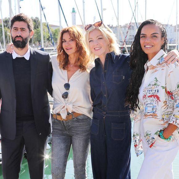 Une des stars du programme de TF1 s'est justement confiée auprès de "Purepeople.com" sur ses rapports avec une collègue en particulier, à savoir Ingrid Chauvin.

Mayel Elhajaoui, Ingrid Chauvin, Luce Mouchel, Nelly Lawson - Photocall de la série "Demain nous appartient" lors de la 26ème Edition du Festival de la Fiction de La Rochelle. Le 14 septembre 2024
© Patrick Bernard / Bestimage