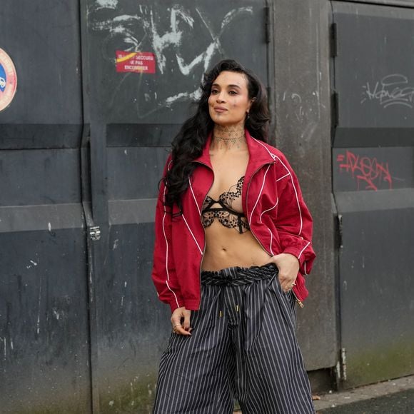 Camelia Jordana assiste au défilé Willy Chavarria lors de la semaine de la mode masculine automne/hiver 2026-2027 à Paris le 23 janvier 2026 à Paris, France. © Lucia Sabatelli / Bestimage