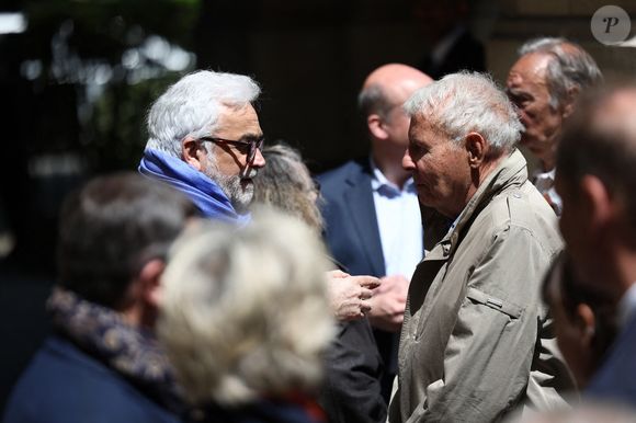 Pascal Praud, journaliste français et Patrick Poivre d'Arvor assistant à la cérémonie d'enterrement de Daniel Bilalian à l'église Saint-Pierre de Neuilly-sur-Seine, près de Paris, France, le 22 mai 2025. Photo par Raphael Lafargue/ABACAPRESS.COM