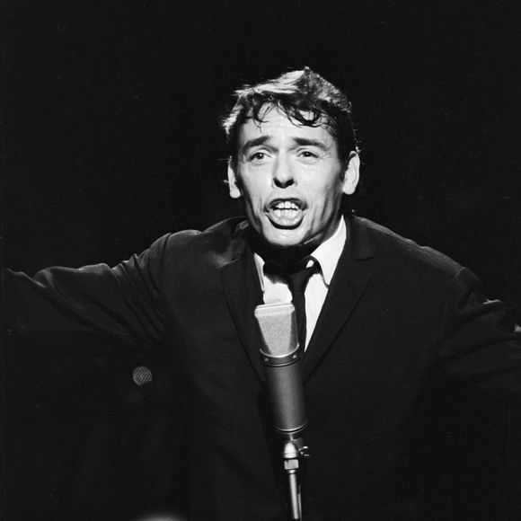 C'est pour elle qu'il aurait écrit 'Ne me quitte pas'

Jacques Brel sur le plateau de l'émission TV "Le palmarès des chansons". Le 11 novembre 1966 © Alain Canu via Bestimage