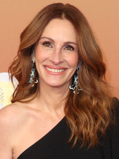 Pour cette prestigieuse cérémonie française, Julia Roberts devait porter du Dior… mais change d’avis au dernier moment