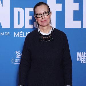 Carole Bouquet lors de la première du film "La maison des femmes" au cinéma Pathé Palace le 19 Février 2026 à Paris.
© Denis Guignebourg / BestImage