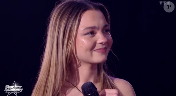 La jeune artiste rêvait de fêter le 31 décembre avec ses amis.

"Star Academy", 27 décembre 2025 TF1
