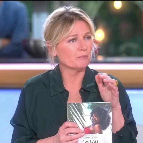 Anne-Elisabeth Lemoine dans "C à vous" sur France 5 ce 14 avril 2026

Capture d'écran France 5