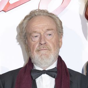 Ce havre de paix se situe à proximité immédiate d'un lieu de tournage emblématique de sa carrière. C'est là toute sa vision du repos !
Ridley Scott - Avant-première mondiale du film "Napoléon" à la Salle Pleyel à Paris le 14 novembre 2023.
© Olivier Borde / Bestimage