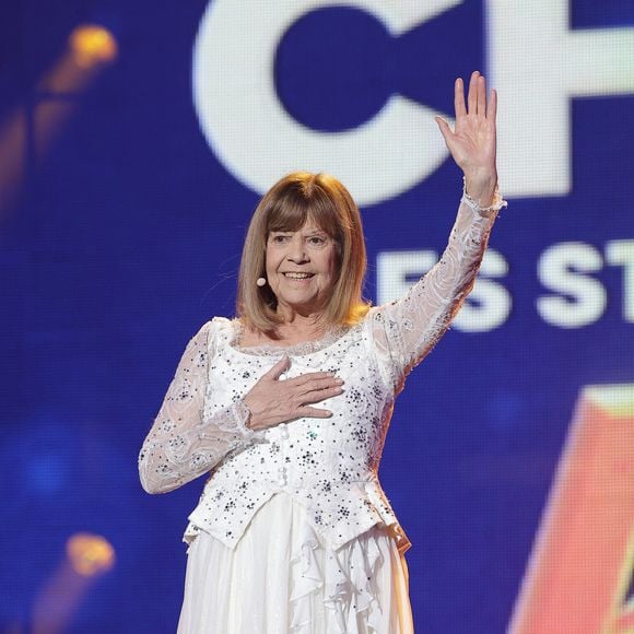 Exclusif - Chantal Goya lors du concert du gala de Noël de l'association Tout le monde contre le cancer fête ses 20 ans diffusé le 24 décembre sur M6 à l'Adidas Aren Porte de la Chapelle à Paris, France, le 4 décembre 2025. © Coadic Guirec/Bestimage